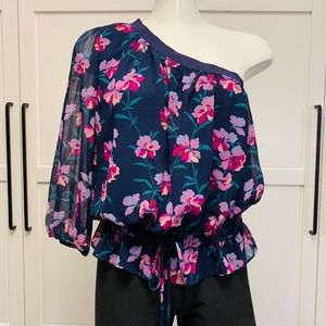 NWOT Highline Collections one shoulder Top Size  M